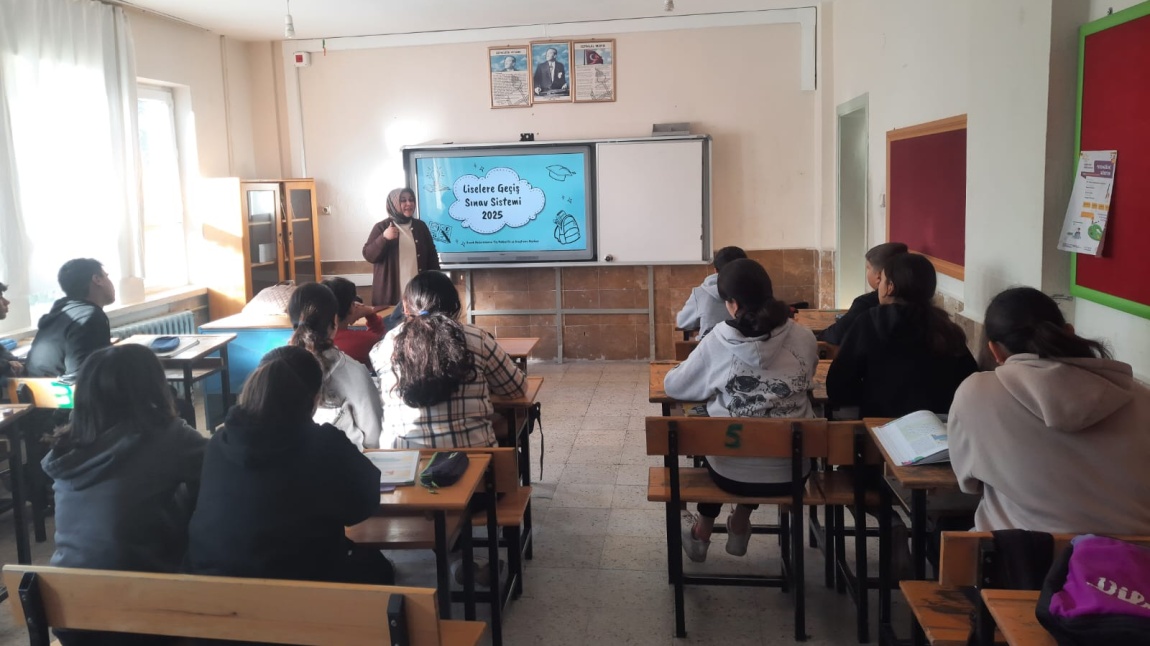 Rehber Öğretmen/Psikolojik Danışmanı Olmayan Okullara Yönelik Seminer Çalışmalarımız Başladı.